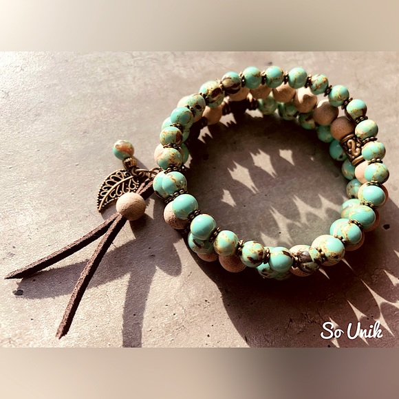 Turquoise shell howlite stone bracelet - Picture 2 of 3